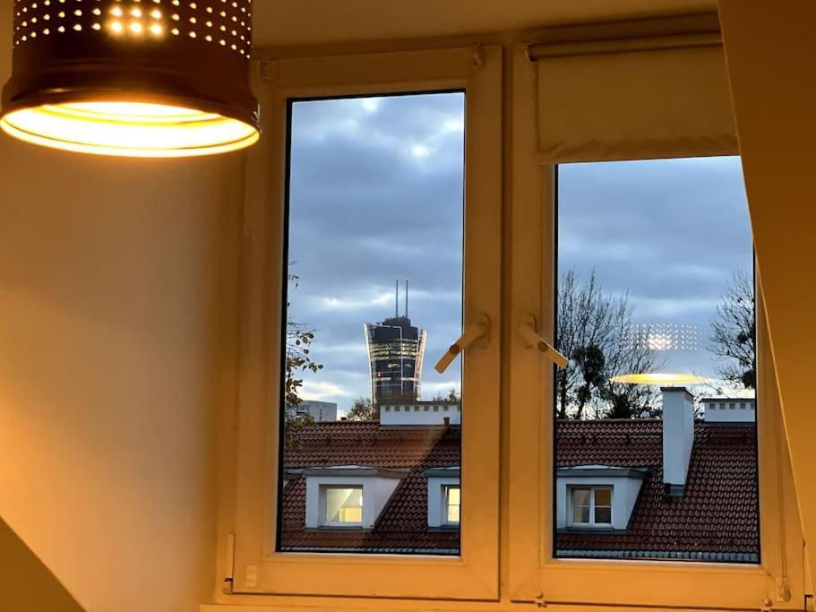 Central, Floor * Warschau